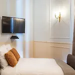 Luxury 3 Bedroom 2 Bathroom - AC - Louvre&Marais