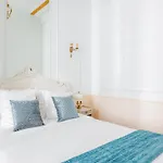 Luxury 3 Bedroom 2 Bathroom - AC - Louvre&Marais